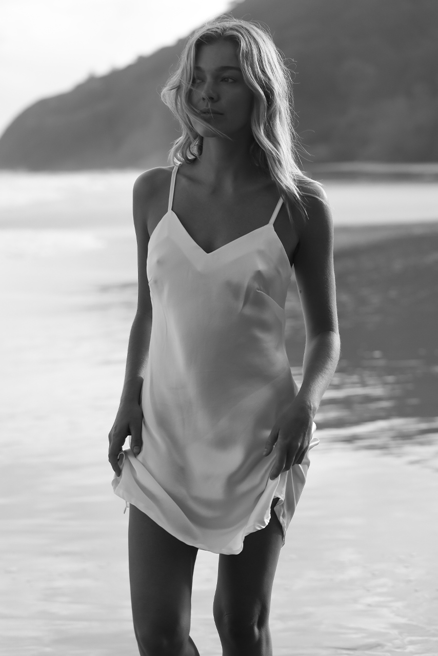 theseptlabel-resort-silkdress-5